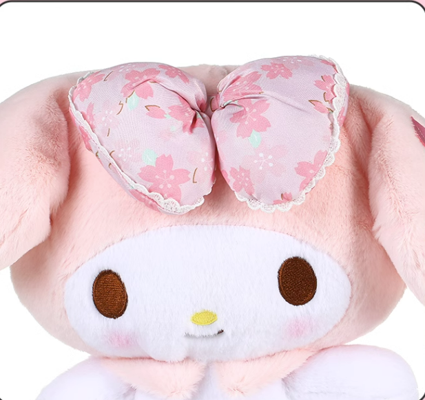 Muñeco de peluche Sanrio con flores de cerezo
