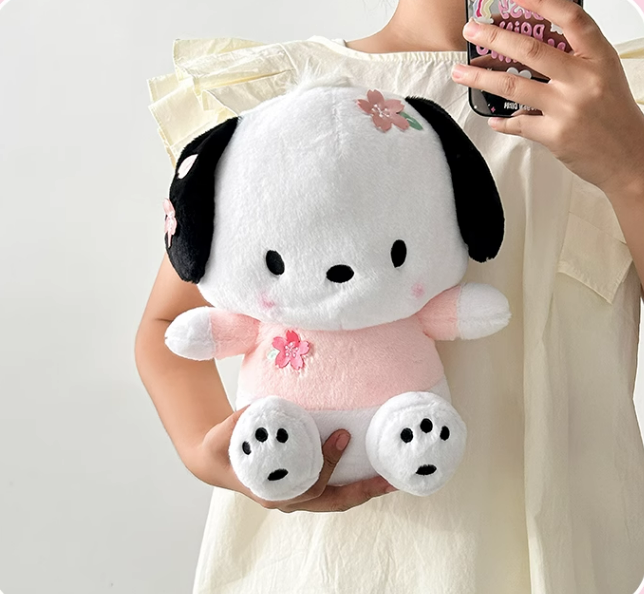 Muñeco de peluche Sanrio con flores de cerezo