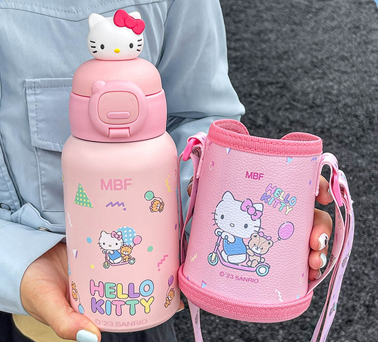 Botella de agua Sanrio termo de acero inoxidable con aislamiento y funda de piel sintética de 500 ml