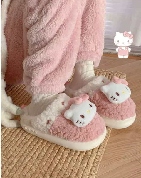 Zapatillas de estar por casa con pantuflas peludas de felpa Sanrio