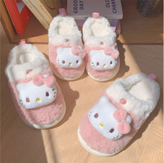 Zapatillas de estar por casa con pantuflas peludas de felpa Sanrio