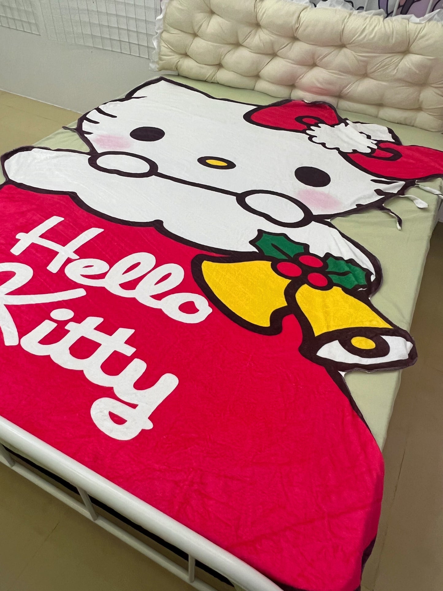 Hello Kitty Shaped Christmas Blanket Flannel Throw Blanket