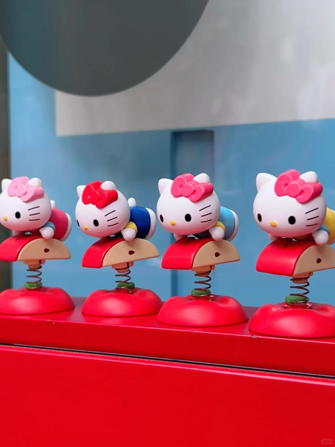 Hello Kitty Apple Series Shaking Fund Blind Box