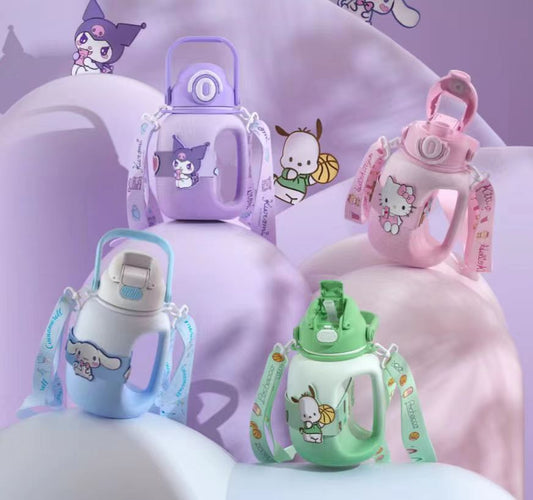Botella de agua Sanrio (1300 ml)