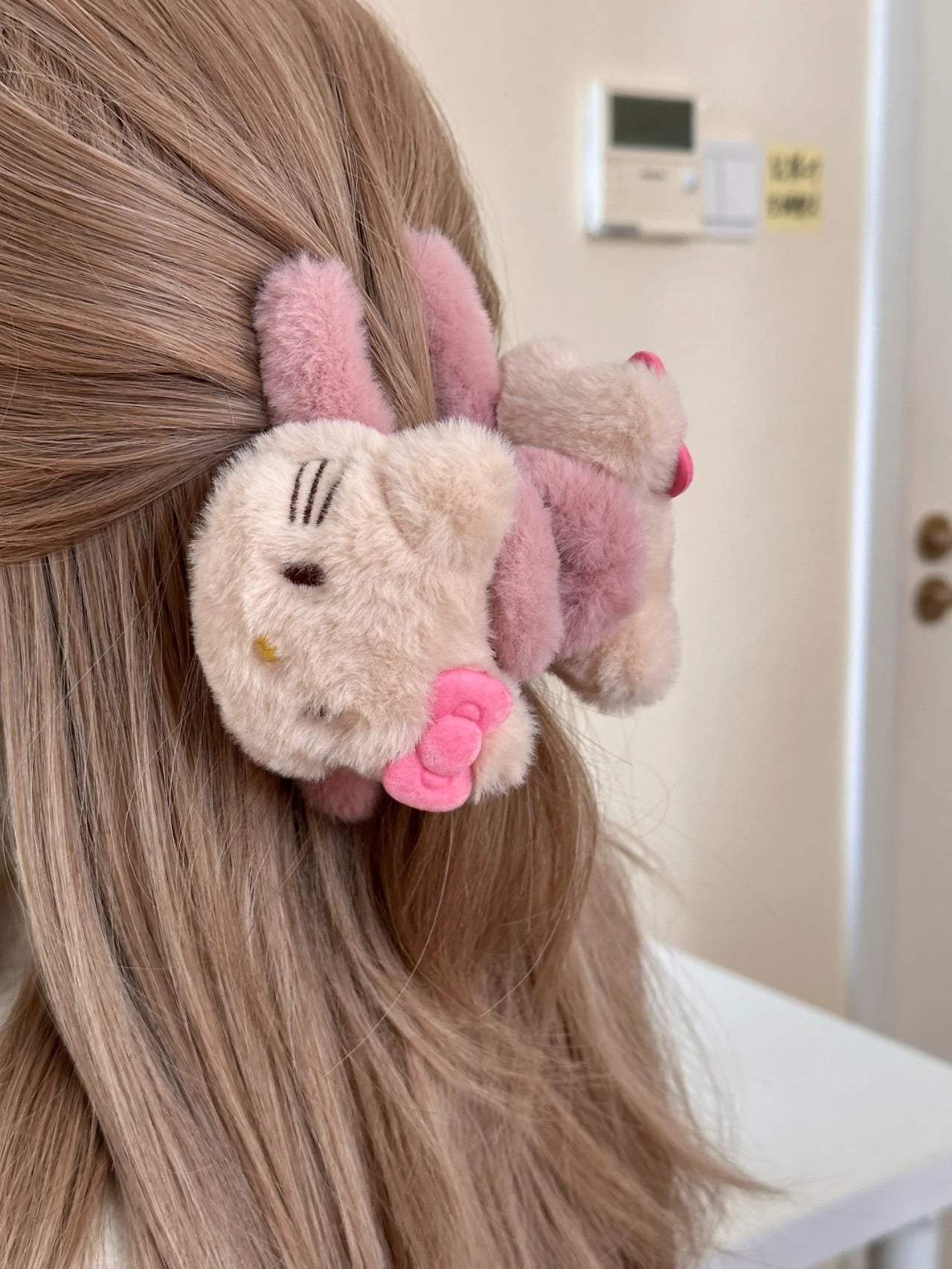 Hello Kitty Plush Claw Clip 2Pcs