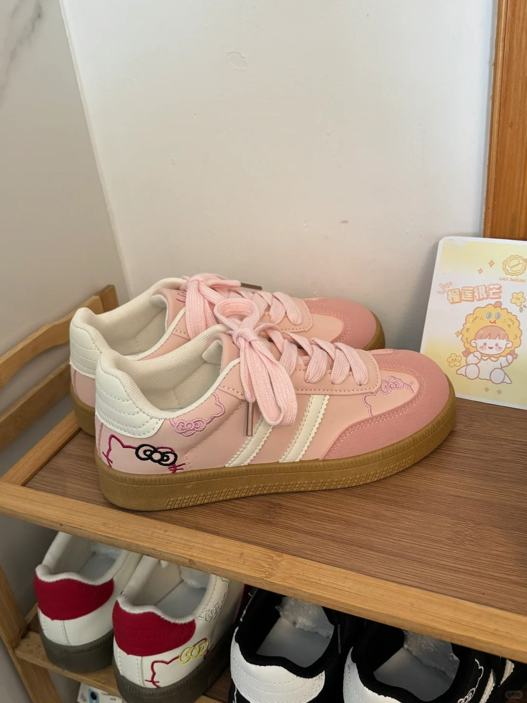 Hello kitty Embroidery Sneakers Casual Fashion Classic Shoes