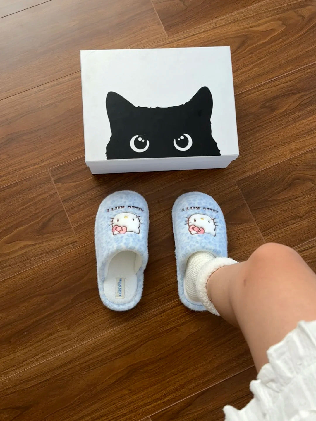 Hello Kitty Leopard Fluffy Slipper Home Slippers Indoor Slippers