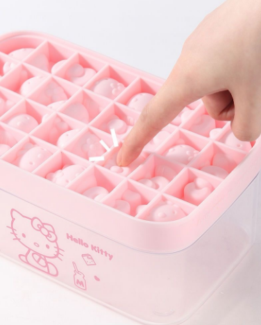 Hello Kitty  Ice Making and Storage Box Set