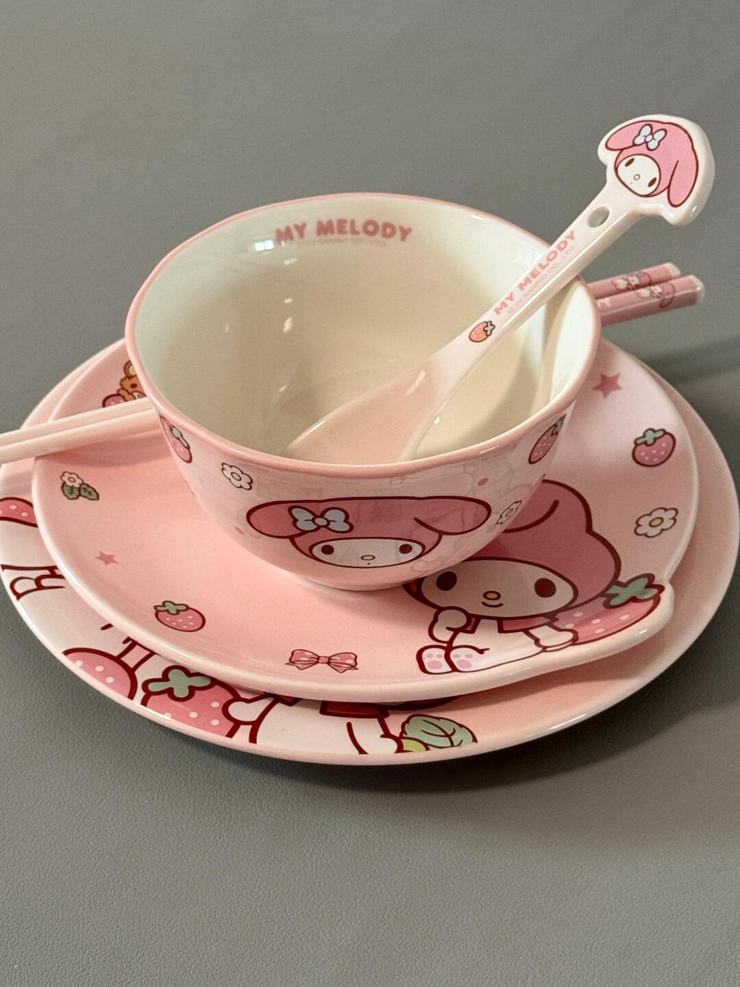 Sanrio Strawberry design tableware set