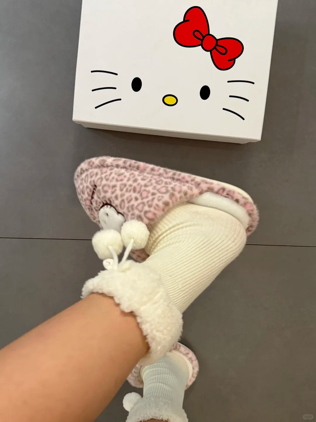 Hello Kitty Leopard Fluffy Slipper Home Slippers Indoor Slippers
