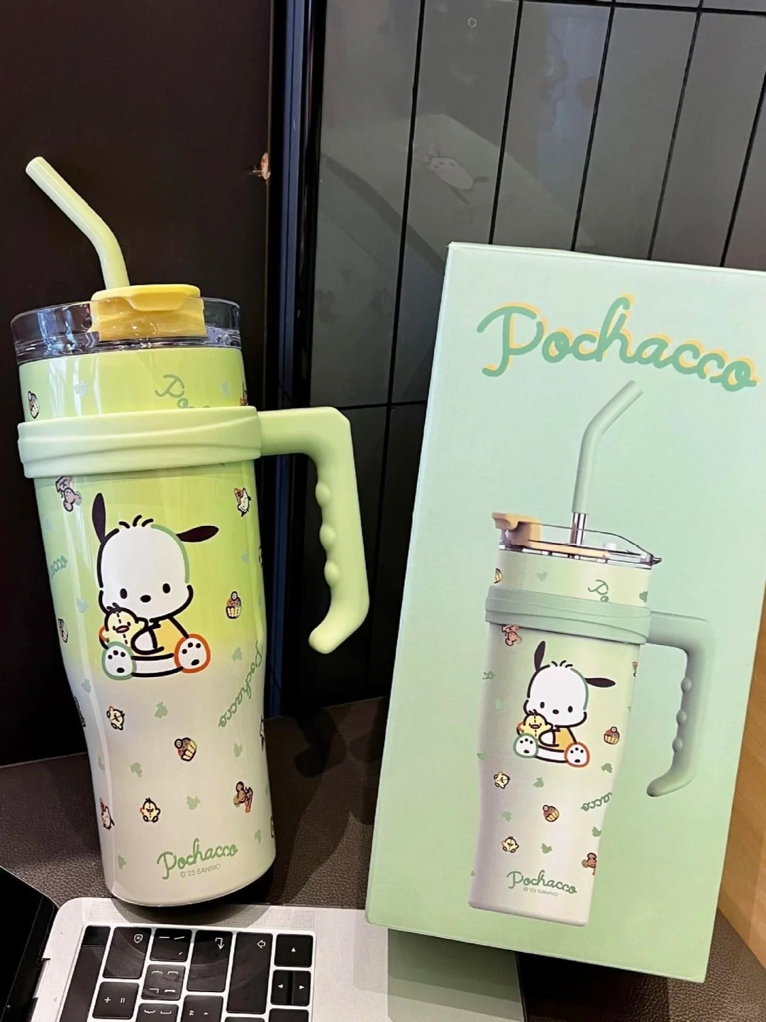 Sanrio Character Vacuum Cup  with Straw Handle 1200ml