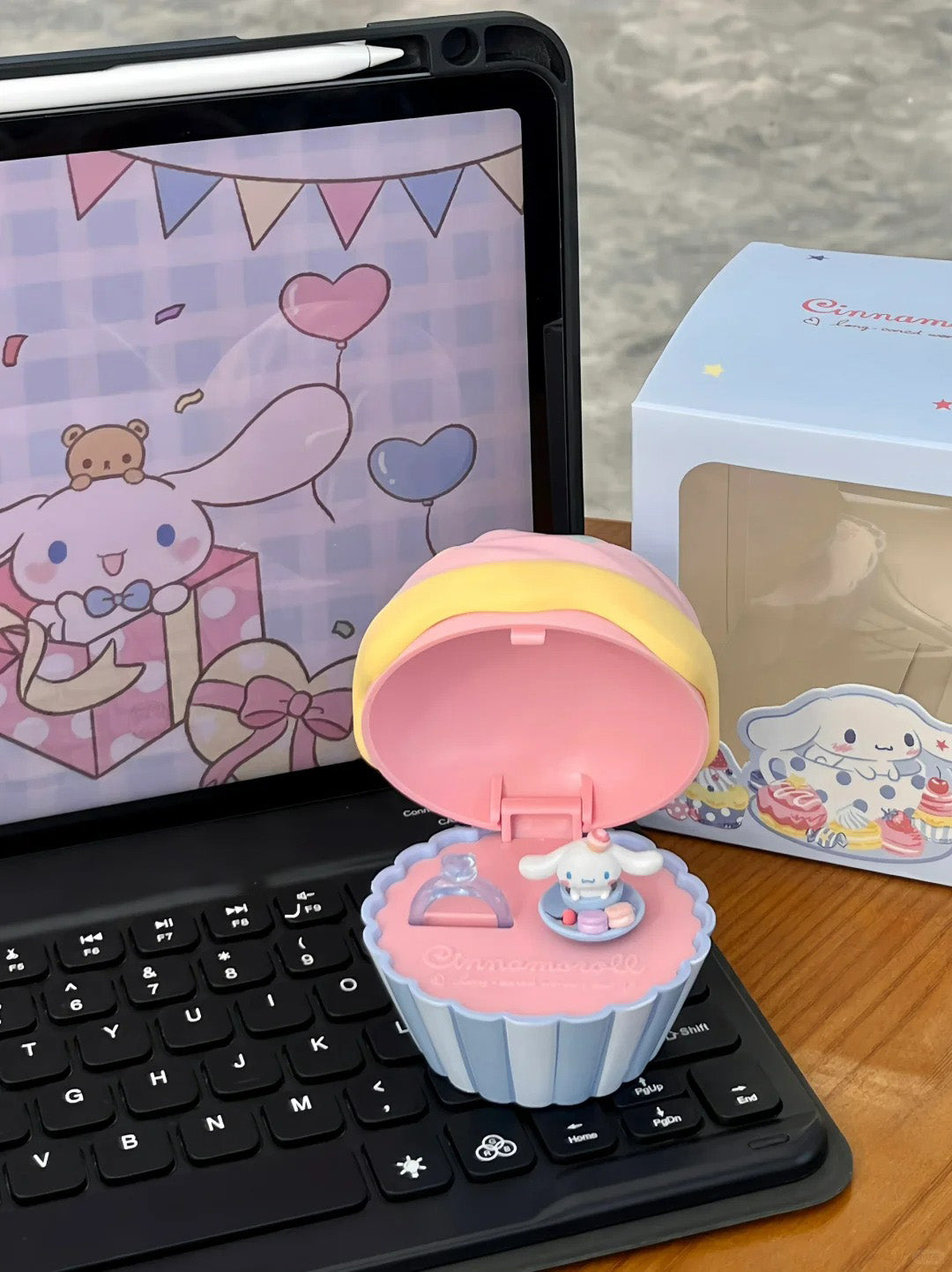 Sanrio cinnamoroll ring cupcake jewelry box