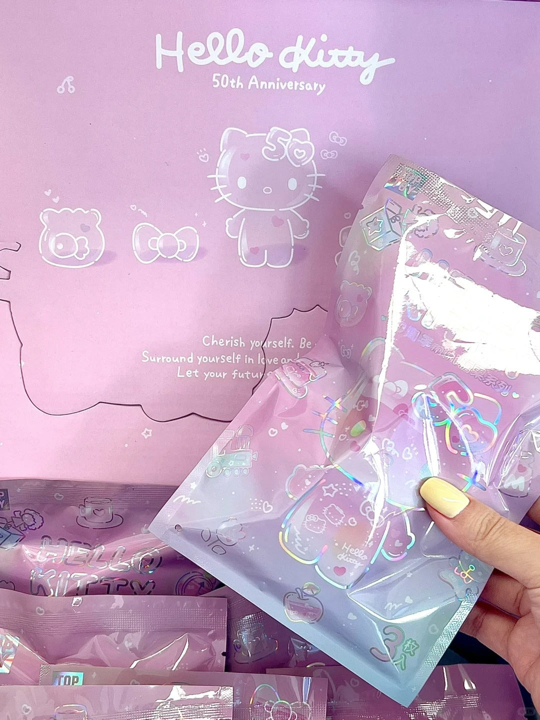 Hello Kitty 50th Anniversary mini doll blind bag (3 pcs in a bag)