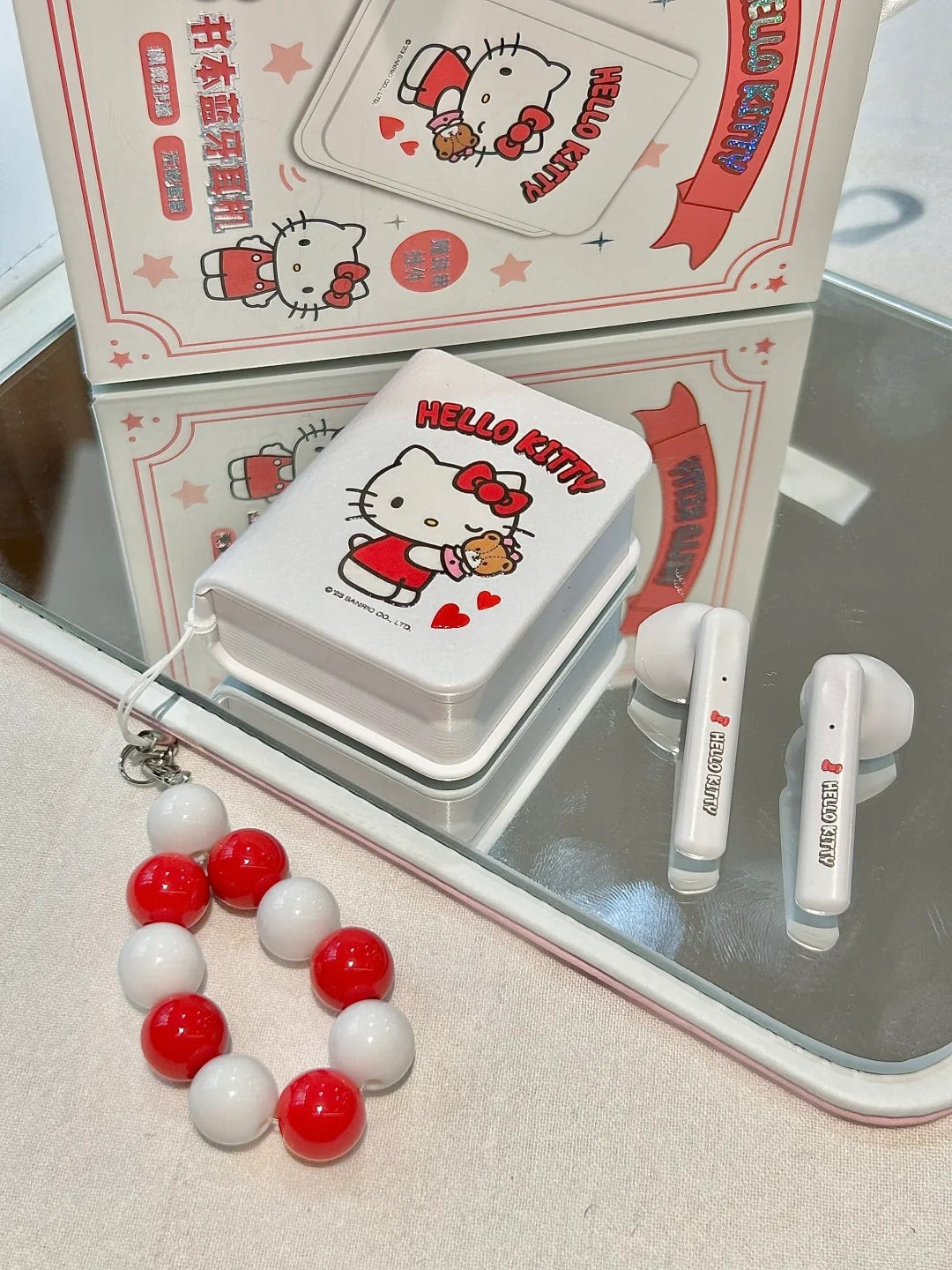 Sanrio Hello Kitty selling Bluetooth Earbuds / C