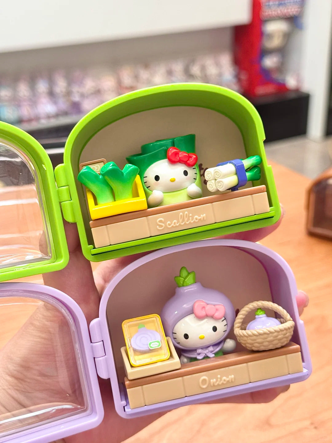 Hello Kitty Fresh Veggie Shop Series Mini Box