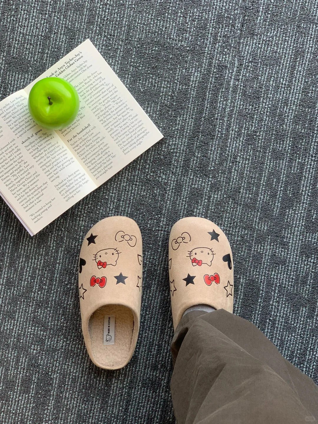Hellokitty Suede Clogs Warm Slippers  Fuzzy Slippers